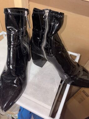 Aldo Black Patent Pointed Toe Ankle Boots with Side Zipper